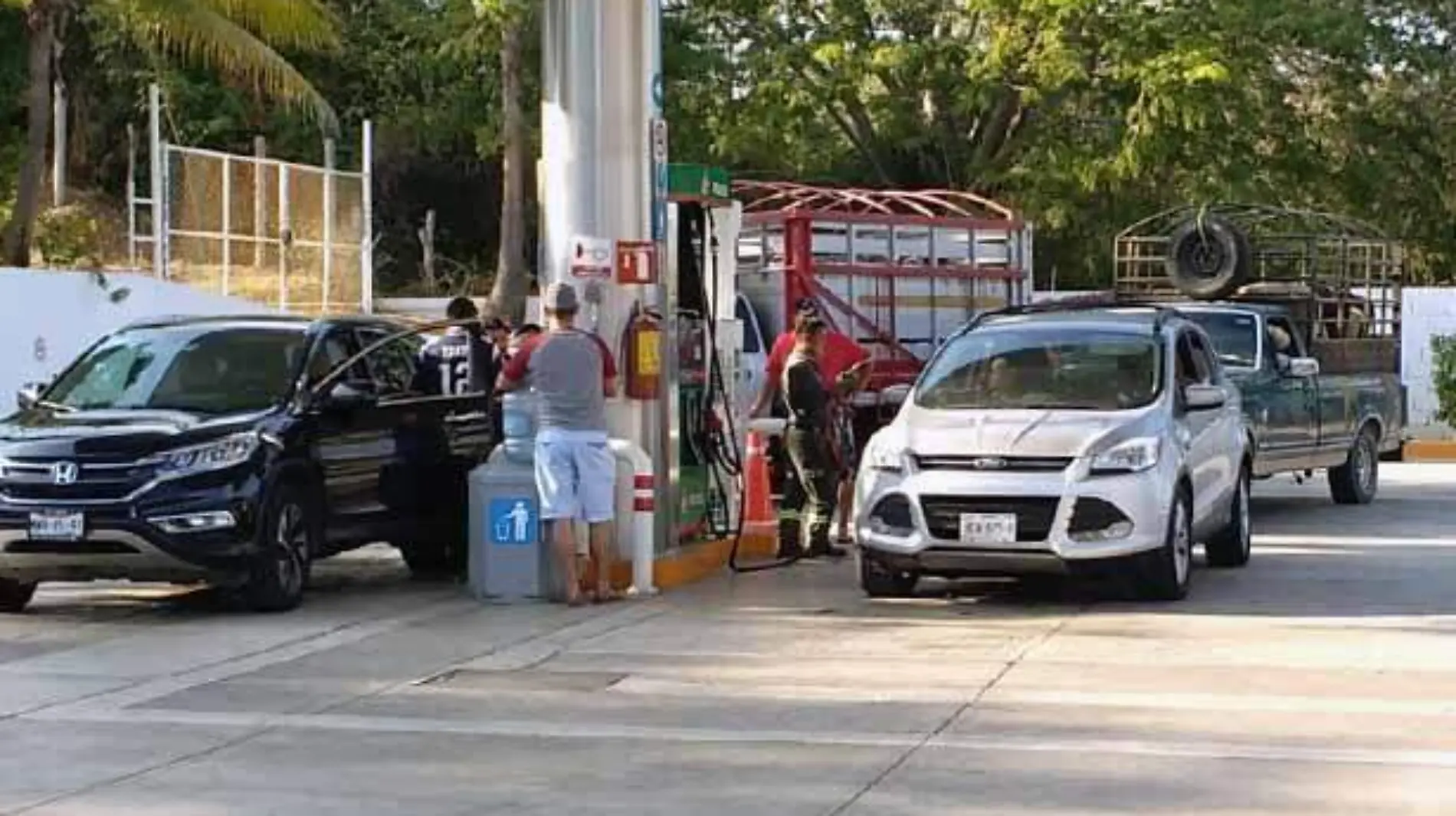 Acapulco compras de gasolina por pánico